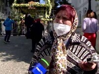 Mii de persoane, la racla Sfintei Parascheva, în prima zi de pelerinaj. „Racla aţi sărutat-o?”, „Da, normal”