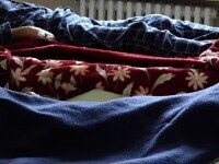 Pacienții Covid din Năsăud îngheață de frig. Din cauza tuburilor de oxigen, nu pot folosi surse de căldură