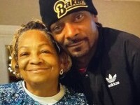 Tragedie în familia lui Snoop Dogg. Mama artistului a murit la vârsta de 70 de ani