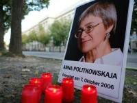 16 ani de la uciderea jurnalistei Anna Politkovskaia, împușcată chiar de ziua lui Vladimir Putin