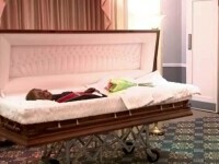 Mumia misterioasă care va fi înmormântată după 128 de ani de stat în „vitrină”. Reprezintă un oraș