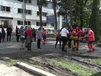 O femeie a fost strivită de un copac în momentul în care a ieșit din clădirea în care lucrează, în Iași