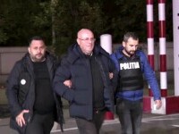 Reacția lui Adrian Marțian când a fost băgat încătușat în mașina Poliției. A transmis un mesaj tuturor părinților