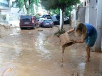 Inundații devastatoare în Spania. Cel puțin 51 de oameni au murit după ce viiturile au măturat totul în cale. GALERIE FOTO