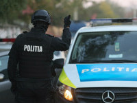 Zeci de membri ai clanului Butoane, ridicați de mascați. Și-ar fi obligat chiar și soțiile să se prostitueze în străinătate