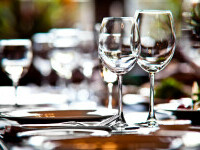 tacamuri la masa eticheta bune maniere