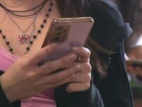 tineri retele sociale