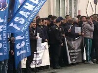 Protest la un penitenciar din Craiova, față de închiderea centrului. Manifestează polițiști și din alte județe
