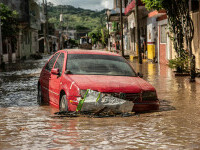 Bilanțul ploilor torențiale din Mexic a crescut la 64 de morți. Alte 65 de persoane aunt date dispărute. GALERIE FOTO