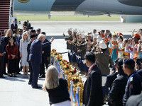 Moment inedit la sosirea lui Donald Trump în Malaezia. Președintele a dansat alături de localnici pe aeroport. VIDEO