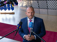 Ministrul belgian al Apărării a amenințat Moscova că va fi ștearsă de pe hartă dacă va ataca NATO. Rusia i-a răspuns rapid