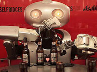 Japonezii au construit primul barman-robot din lume