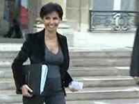 Scandal sexual intre fostul premier spaniol si o ministra franceza