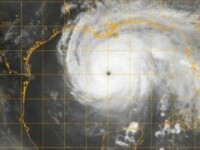 Uraganul Ike va lovi marti Florida