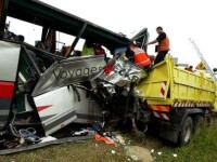 16 morti si 32 raniti intr-un accident rutier in Turcia