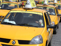 Peste 100 de taximetristi au iesit in strada