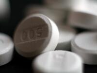 Controversele in privinta sigurantei utilizarii paracetamolului continua
