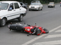 Motociclistul a fost ranit grav in momentul impactului