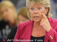 Comisarul Viviane Reding se declara 