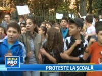 Protest la o scoala din Capitala. Elevii nu vor mutarea unor liceeni in unitatea lor scolara