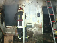 Un barbat din Timisoara a ars de viu in propria casa. Pompierii au intervenit de 3 ori in 2 luni la aceasta locuinta