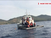 Cativa turisti romani aflati in Grecia au filmat momentul in care o barca plina cu imigranti se scufunda. Cum au fost salvati