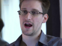 Cum l-a convins Oliver Stone pe Edward Snowden sa filmeze impreuna: 