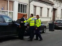 Medicul Benedek Imre a fost încătuşat pe stradă, după ce ar fi împins un polițist. VIDEO