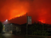 Incendiu pe muntele Sera din Italia. Localnicii, avertizați să-și părăsească locuințele