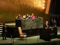 Trump, protejat de o poliţistă din Mureş în timpul discursului de la ONU