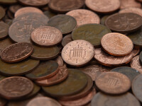 Un bărbat a vrut să își plătească amenda cu un portbagaj plin cu monede
