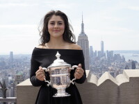 Bianca Andreescu, ședință foto cu trofeul US Open, primul ei titlu de Mare Șlem