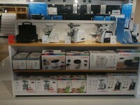 (P) Premium Store intră pe piaţa românească şi deschide al treilea magazin la București