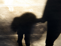 Caz fără precedent: O fetiță de 3 ani, victima unui viol, a depus mărturie în instanță