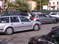Criza locurilor de parcare: 5 șoferi se bat pe un loc în București. Soluţia găsită în Cluj