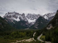 Un gheţar de pe Mont Blanc riscă să se prăbuşească. Ce au făcut autoritățile italiene
