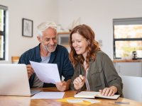 (P) Care sunt avantajele și dezavantajele unui credit rapid