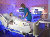 (P) Centrul Oncologic Sanador – servicii medicale integrate, tehnologie de înaltă performanță și o echipă medicală de elită