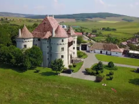 Castele vechi de secole, dechise pentru turiști. Preţul unui sejur e aristocratic