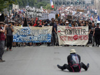 Franţa: Aproximativ 140.000 de persoane au manifestat împotriva permisului sanitar - 2