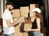 (P) Produsele achiziționate de la QuickMobile sunt livrate de către firma de curierat aleasă de client