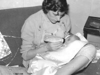 Cum s-a reunit un bărbat cu mama sa după 58 de ani. Regăsirea a fost extrem de emoționantă