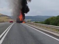 Incendiu violent pe șoseaua de centură a Clujului. O camionetă încărcată cu mobilă a fost cuprinsă de flăcări