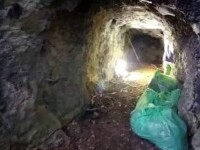 Sute de saci de gunoaie, strânse dintr-o peșteră din Brașov. Ce au decis autoritățile