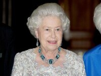 Regina Elisabeta a II-a bijuterii - 4