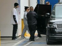 Travis Barker și Kourtney Kardashian la spital