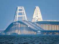 Trafic oprit pe Podul Crimeei