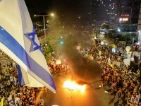 Zeci de mii de persoane, în stradă în Israel. Protestatarii îi cer lui Netanyahu un acord pentru eliberarea ostaticilor