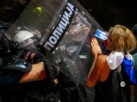Sârbii au ieșit în stradă la Novi Sad împotriva guvernului. 42 de persoane au fost arestate, după un „atac masiv şi brutal”