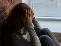 O fată de 16 ani care voia să se sinucidă în Ploiești a fost salvată în ultima clipă de un jandarm